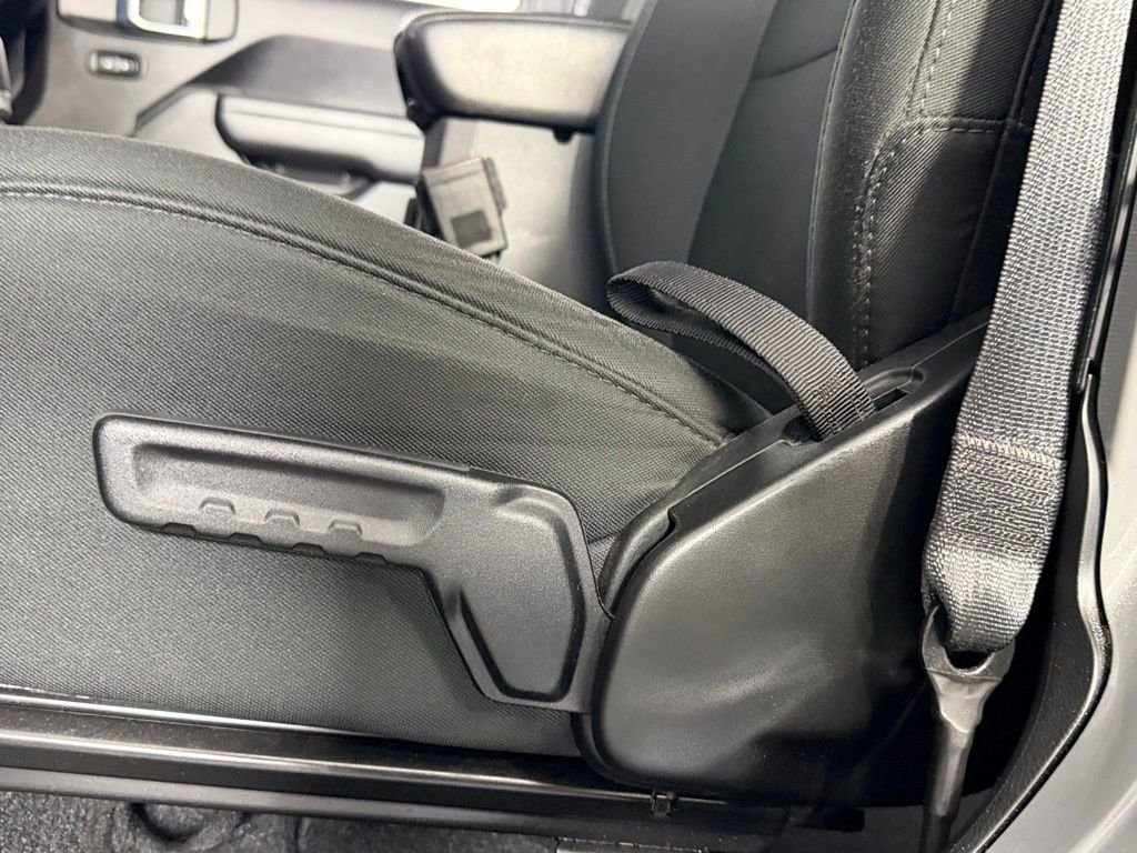 Used 2021 Gray Clearcoat Jeep Unlimited Sport S image 21