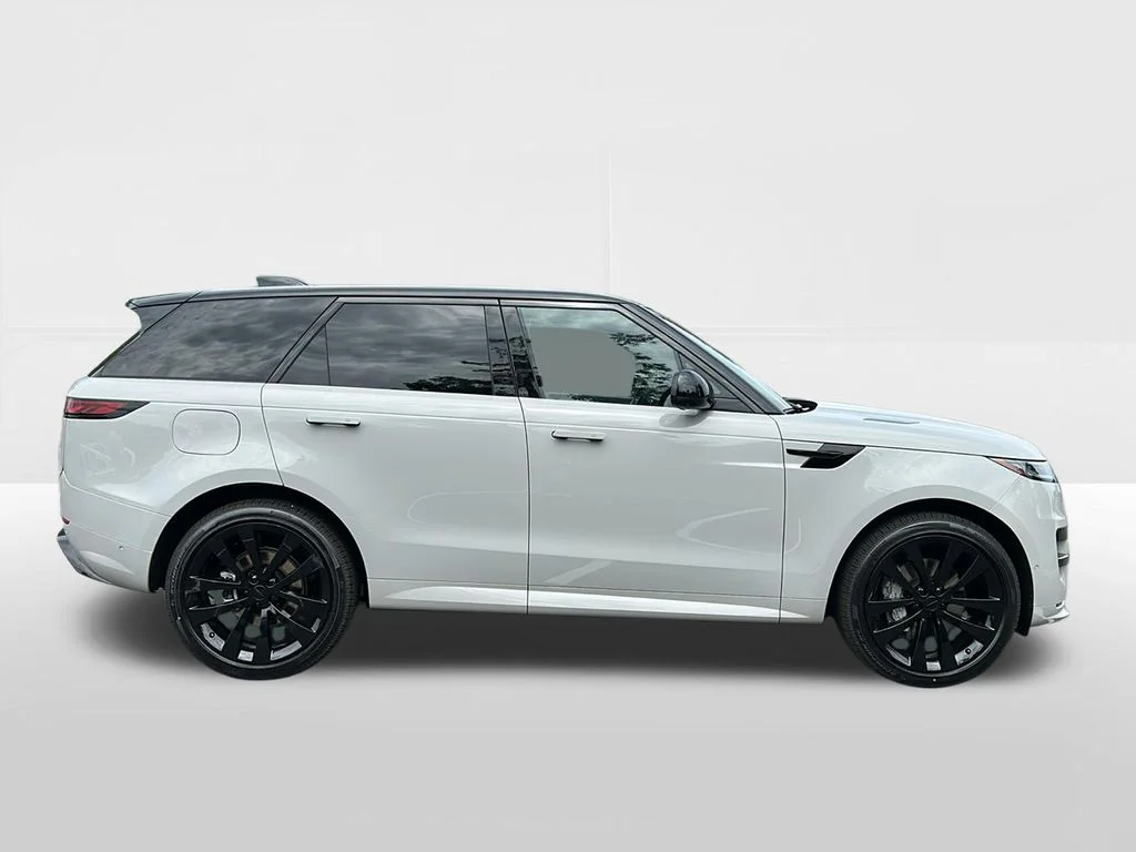 New 2027 Borasco Grey LAND ROVER Dynamic SE image 7
