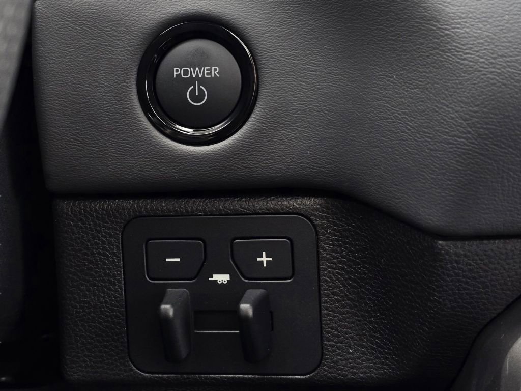 2026 Toyota Tundra Platinum - Photo 14