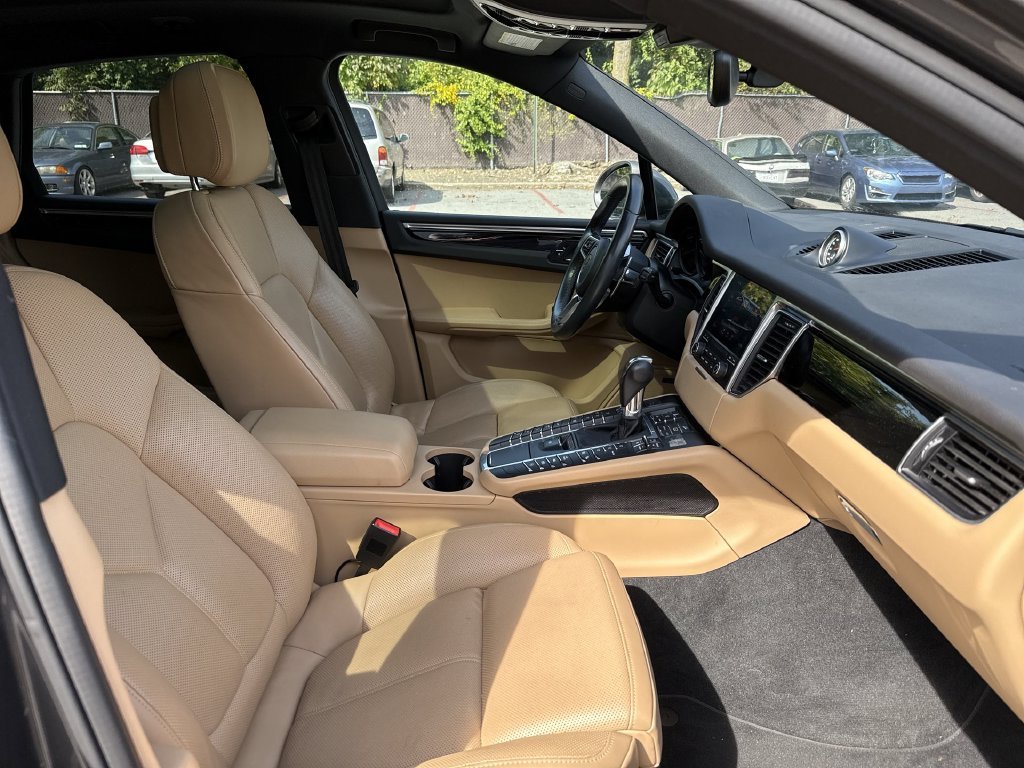 Used 2018 Gray Porsche Sport Edition image 13