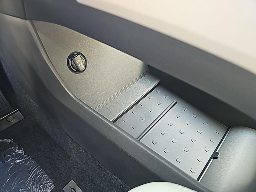 2026 Hyundai Santa Fe Limited - Photo 24