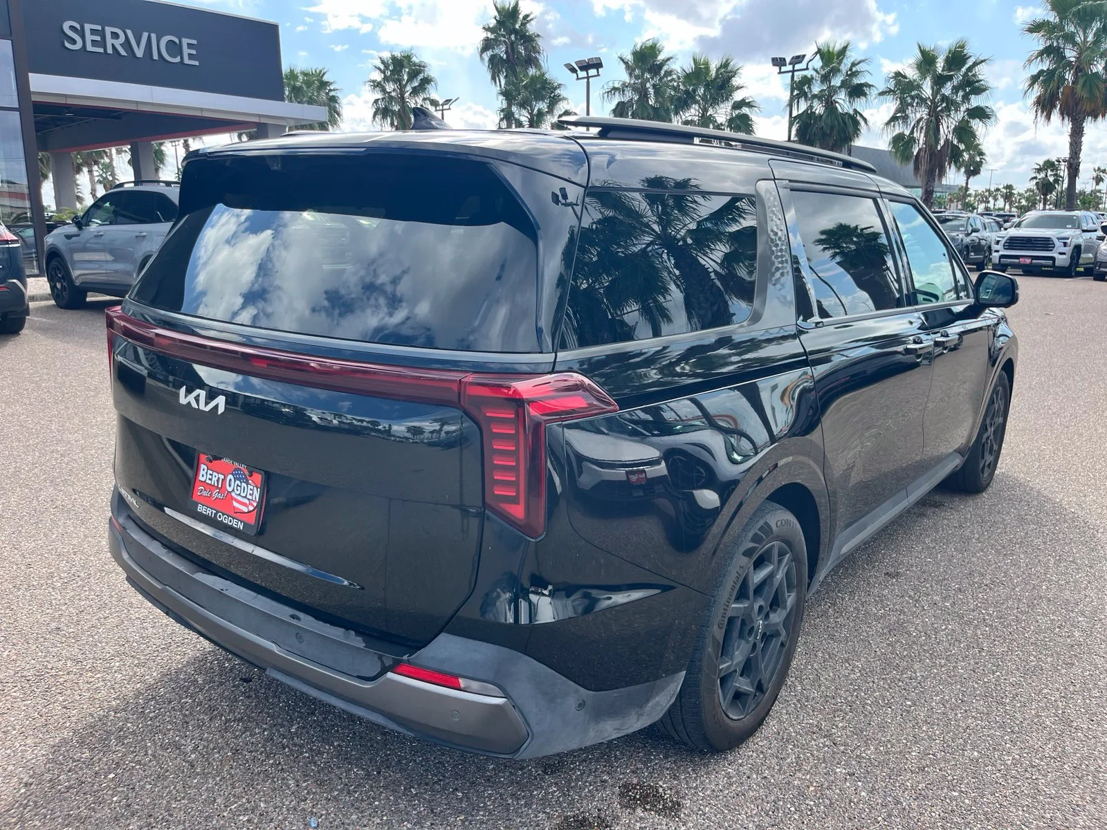 Used 2025 Black Kia SX Prestige image 6