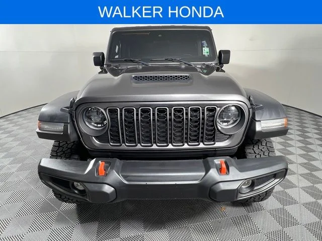 Used 2024 Crystal Metallic Jeep Mojave image 2