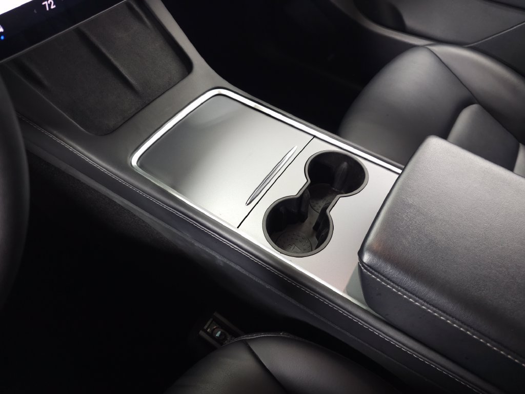Used 2022 Midnight Silver Metallic Tesla Long Range image 25