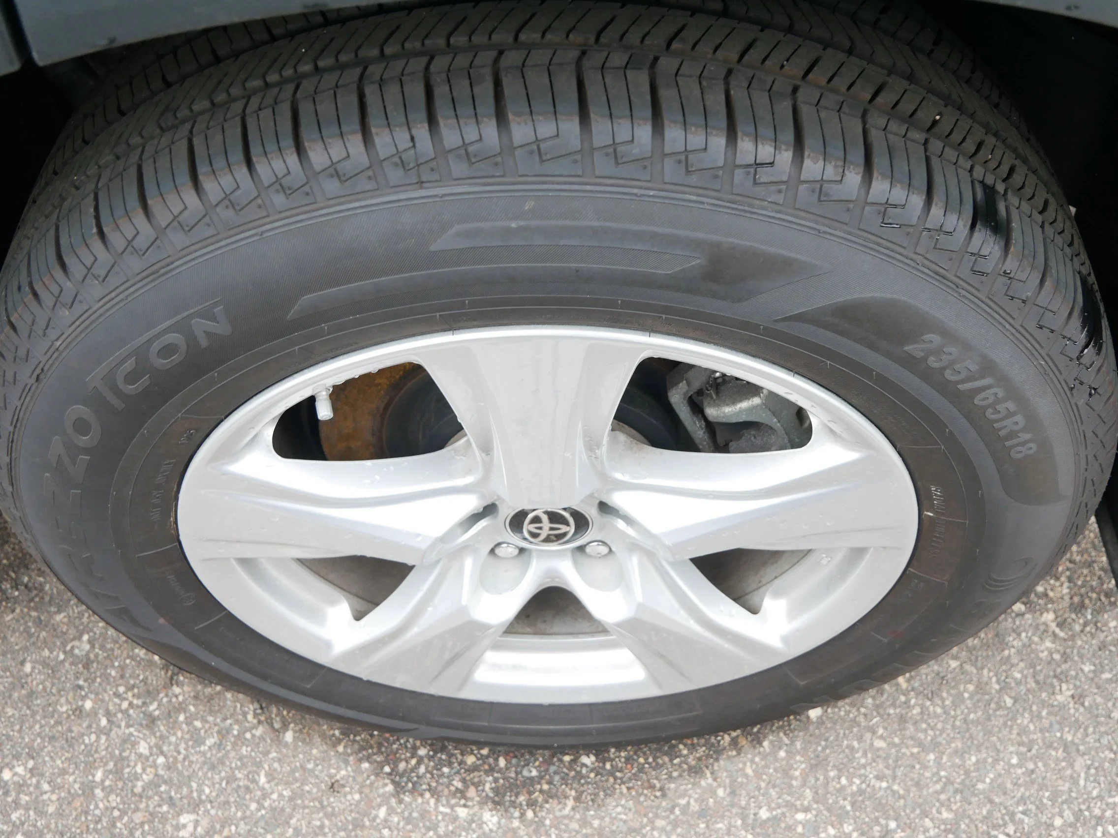 Used 2024  Toyota  image 5