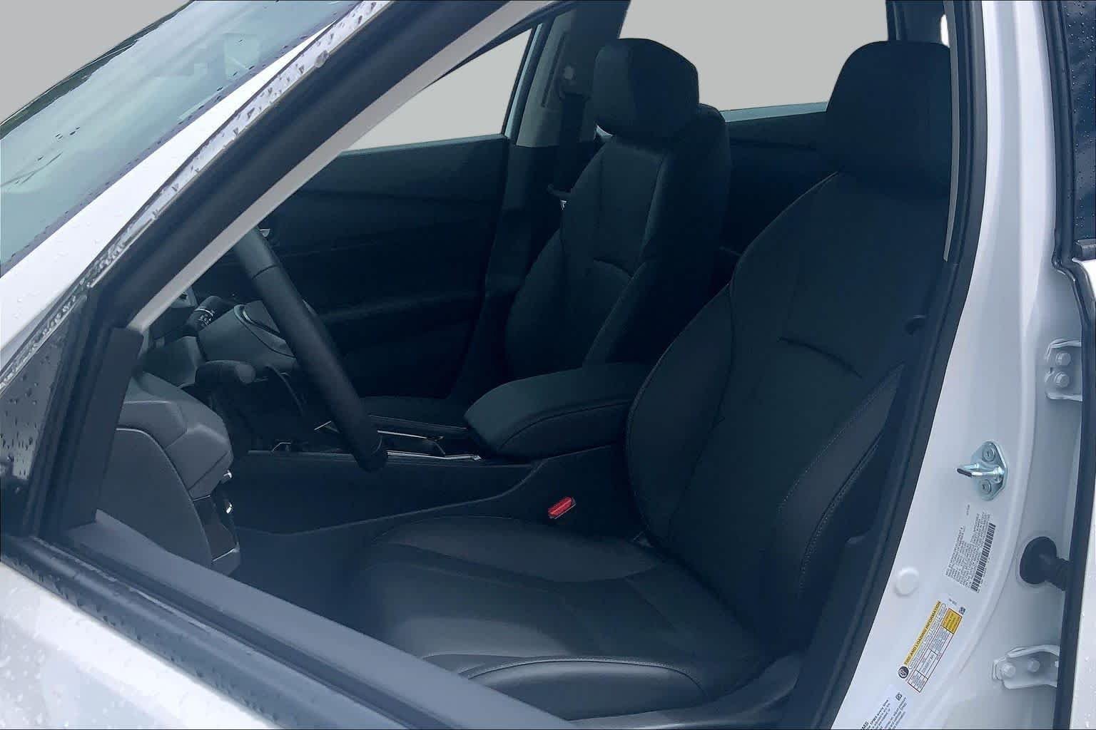 New 2026 Platinum White Pearl Honda EX-L Hybrid image 9