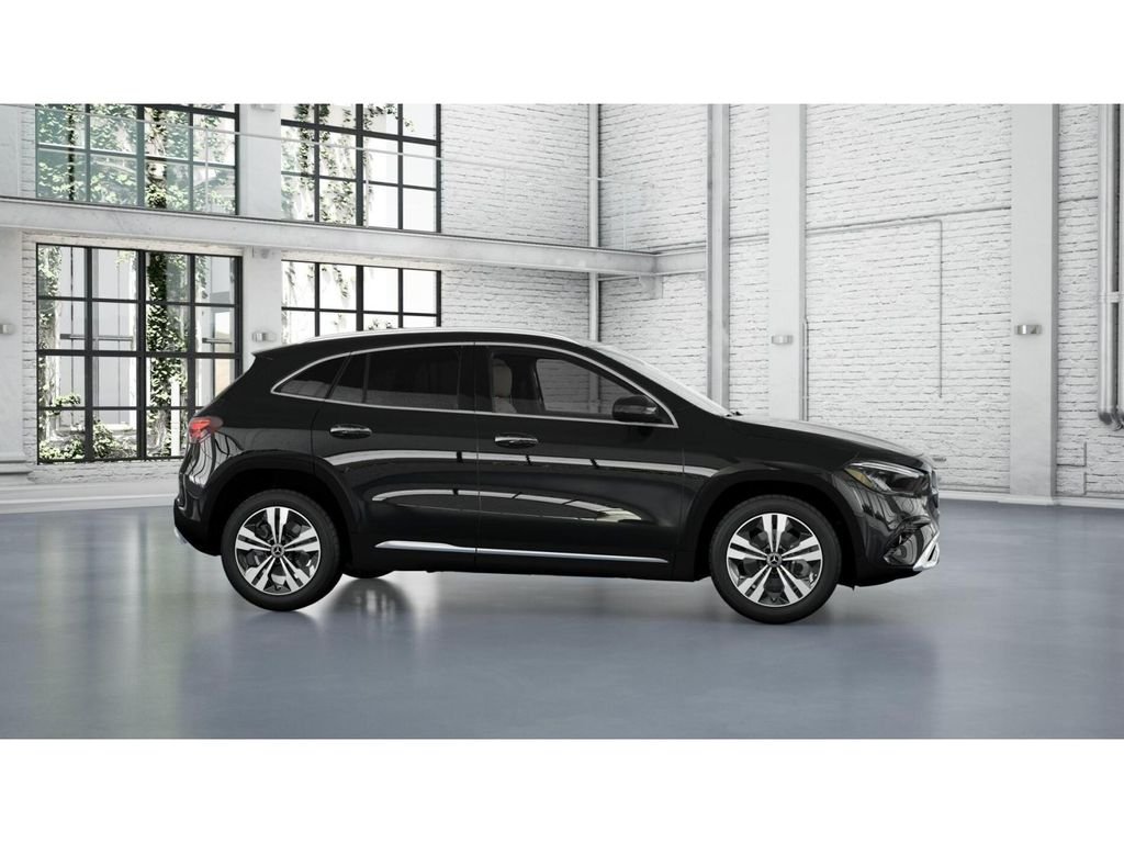 New 2026 Night Black Mercedes-Benz GLA 250 4MATIC® image 15