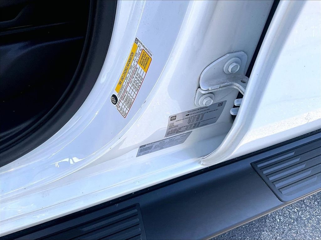 Used 2023 White GMC Elevation image 35