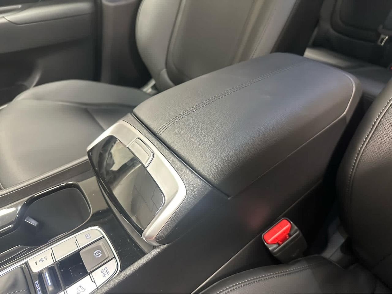 New 2026 Hampton Gray Hyundai SEL Premium FWD image 17