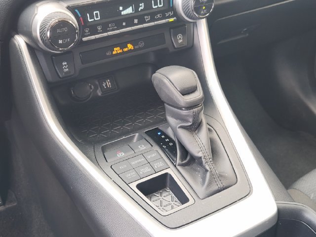 Used 2025 Red Toyota XLE image 18