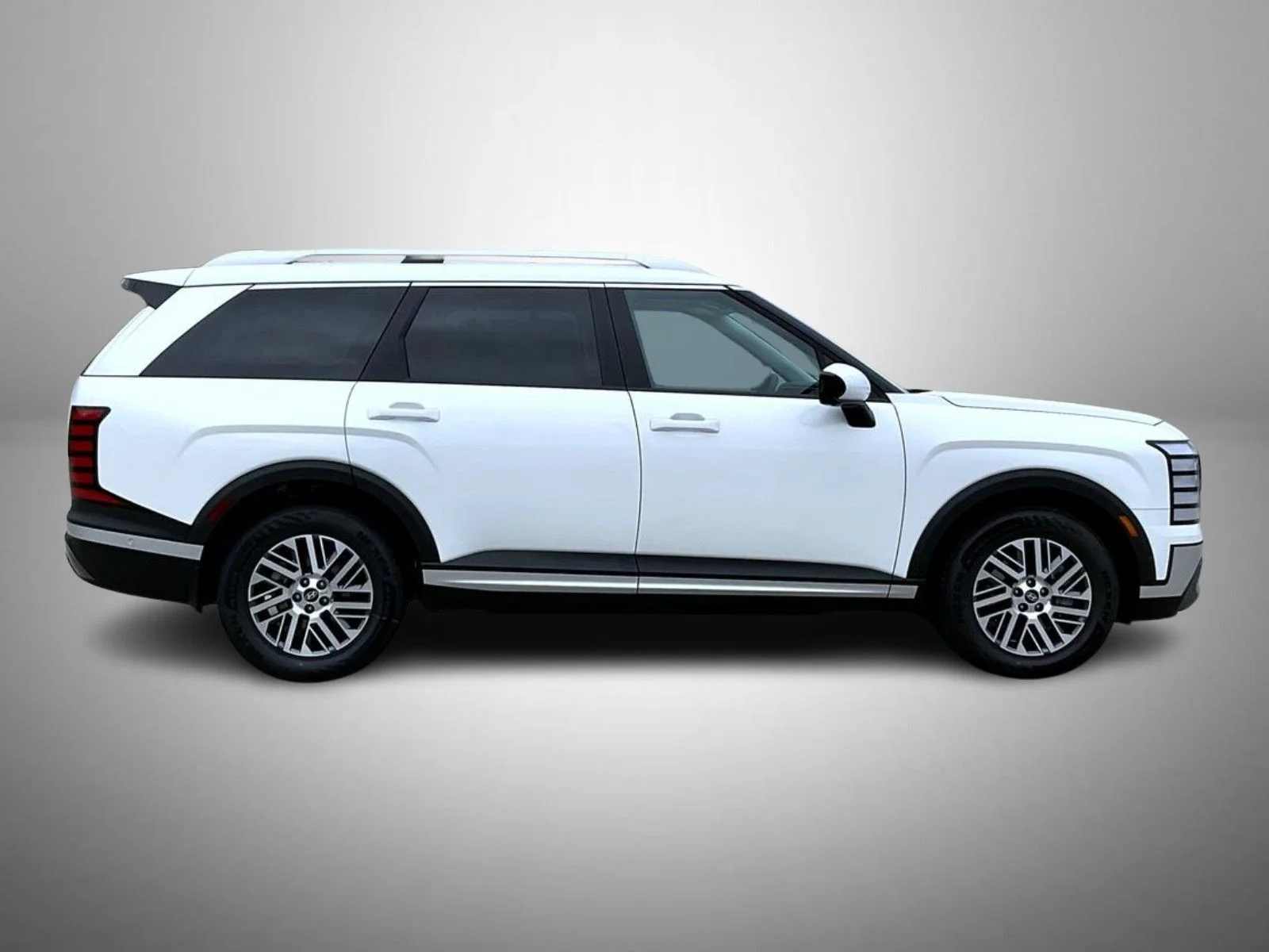 New 2026 White Hyundai SEL Premium image 4