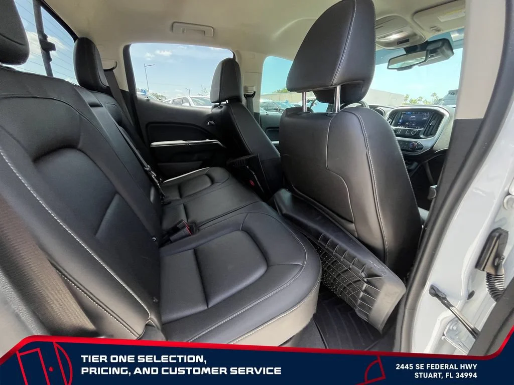 Used 2019 SUMMIT WHITE GMC 4WD SLT image 18