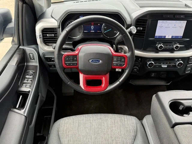 Used 2022 White Ford XLT image 25