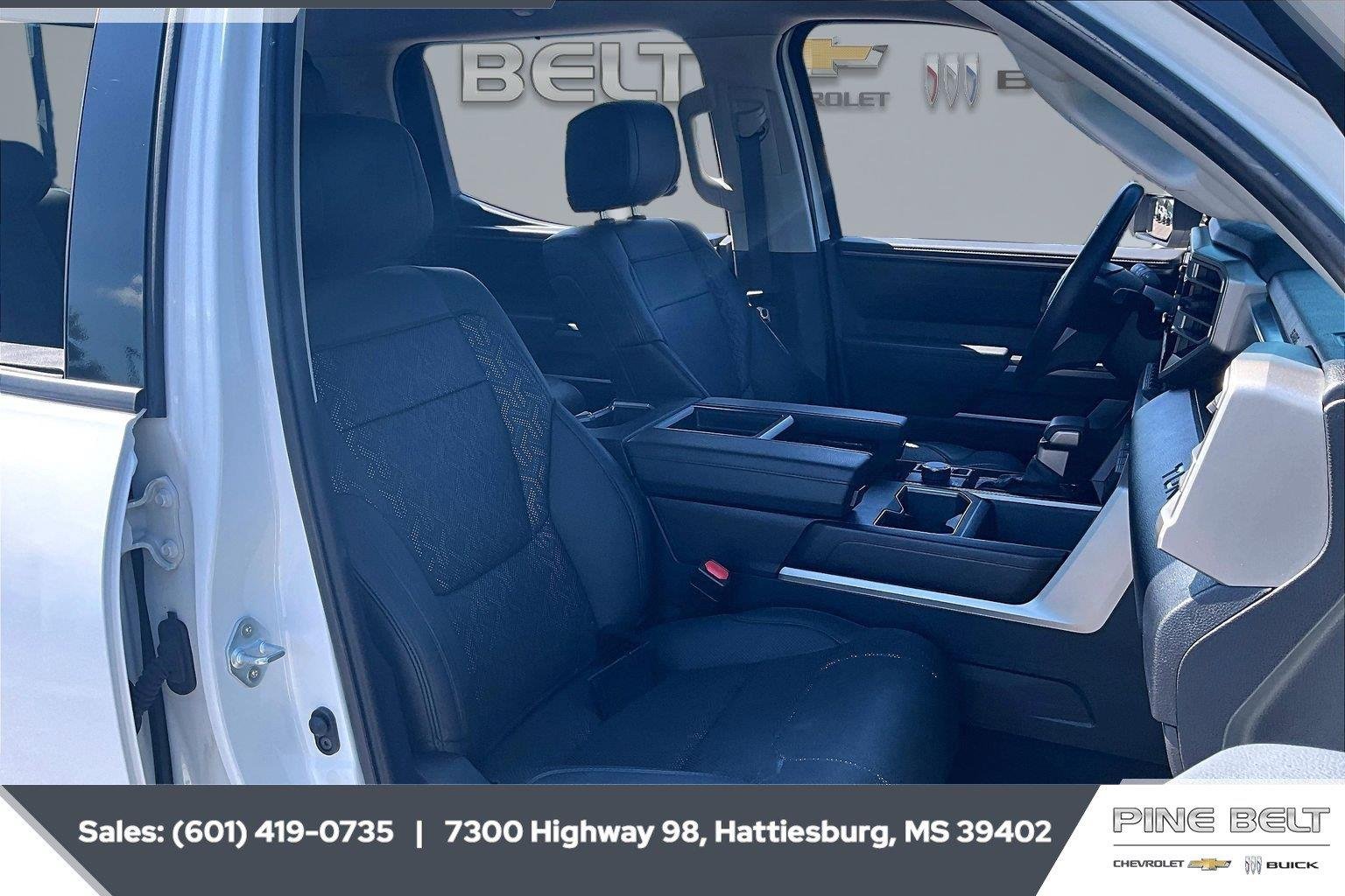Used 2023 White Toyota SR5 image 7