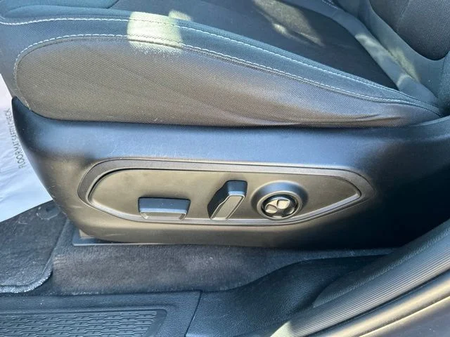 Used 2024 Gray Jeep Laredo image 16