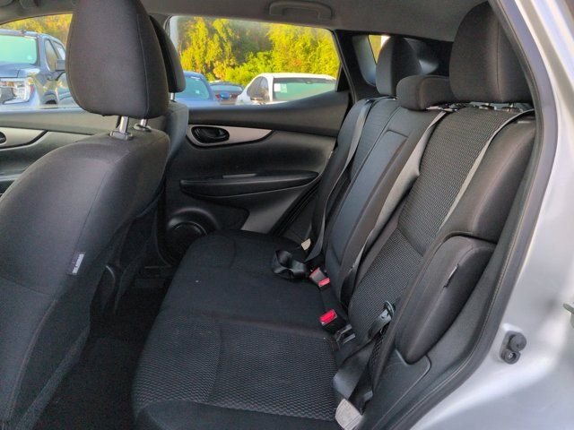 Used 2021 Silver Nissan S image 14