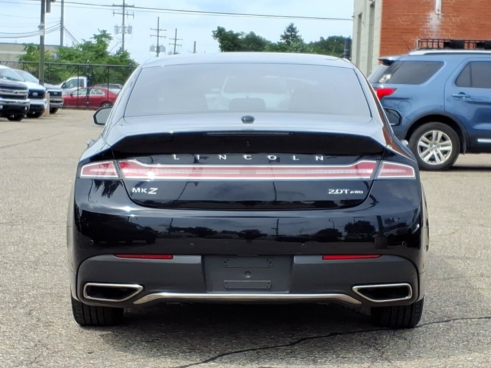 Used 2019 Infinite Black Metallic Lincoln Reserve II image 21