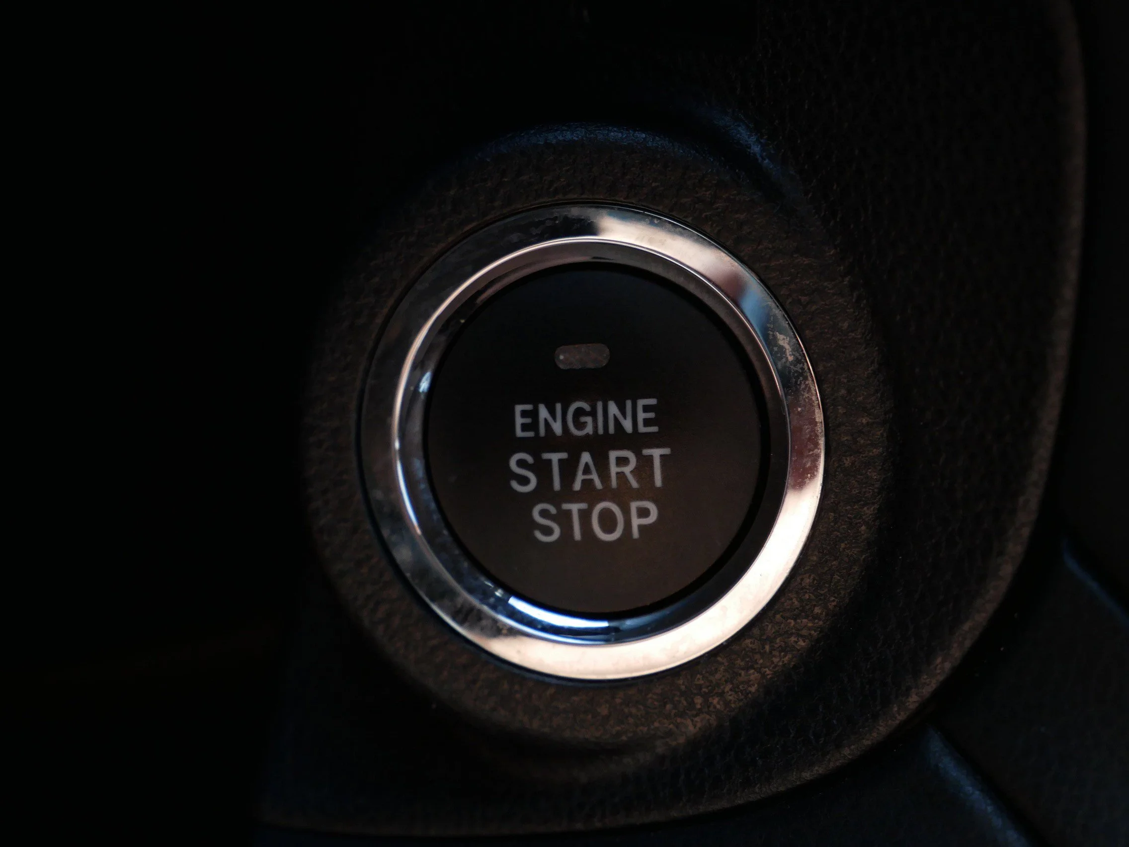 Used 2024 Ice Silver Metallic Subaru Limited image 31
