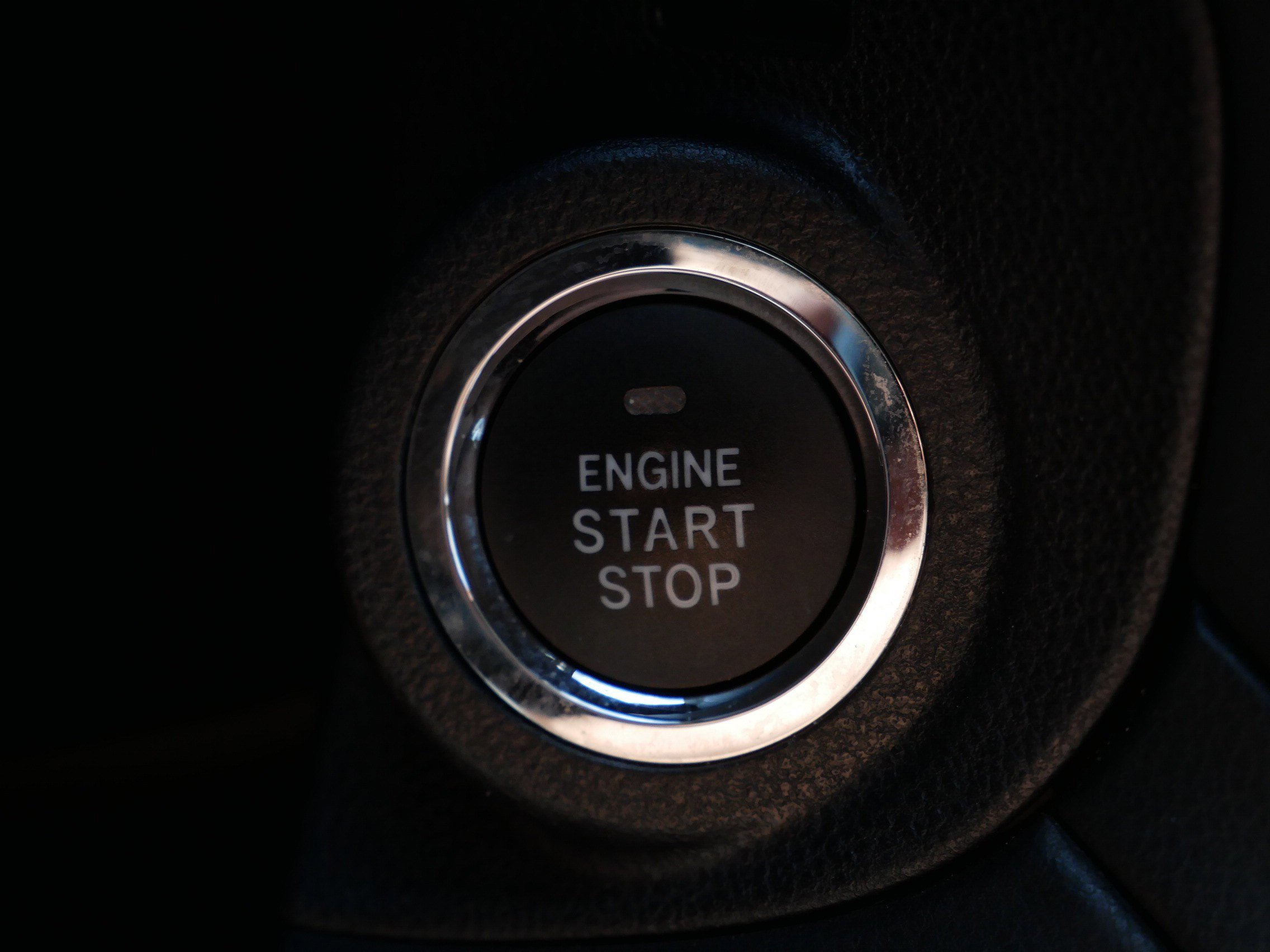 Used 2024 Ice Silver Metallic Subaru Limited image 31