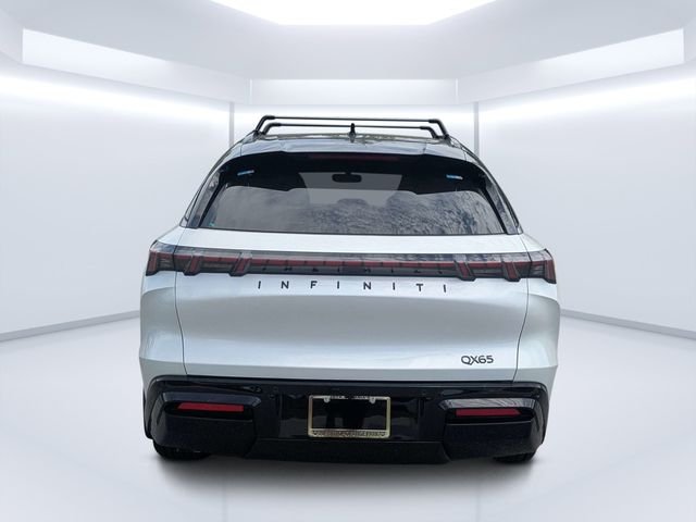 New 2027 2T RAD WHT INFINITI Autograph AWD image 4