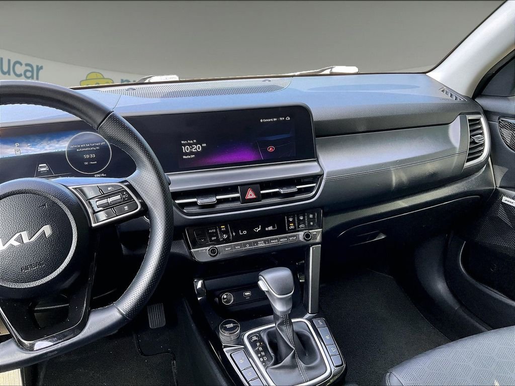 Used 2024 Green Kia SX image 18