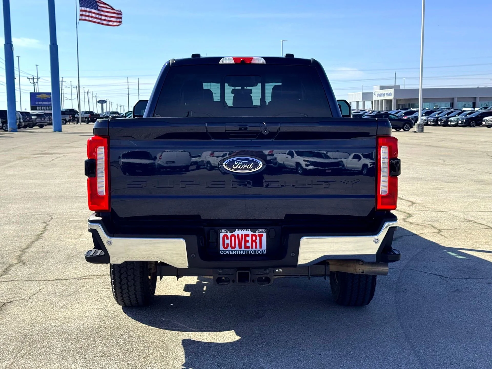 Used 2024  Ford Lariat image 8