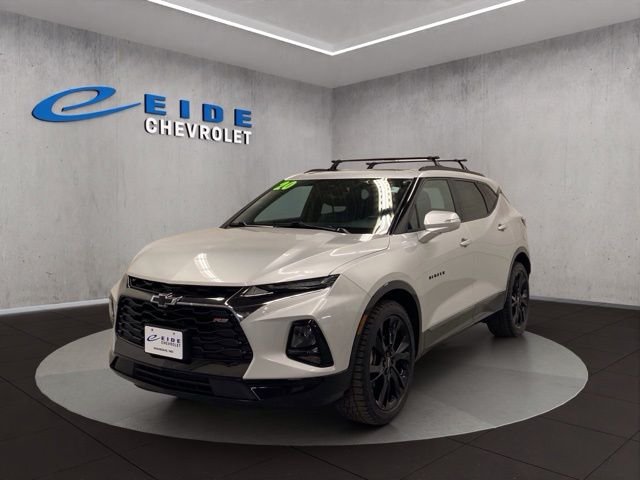 Used 2020 Silver Chevrolet RS image 11