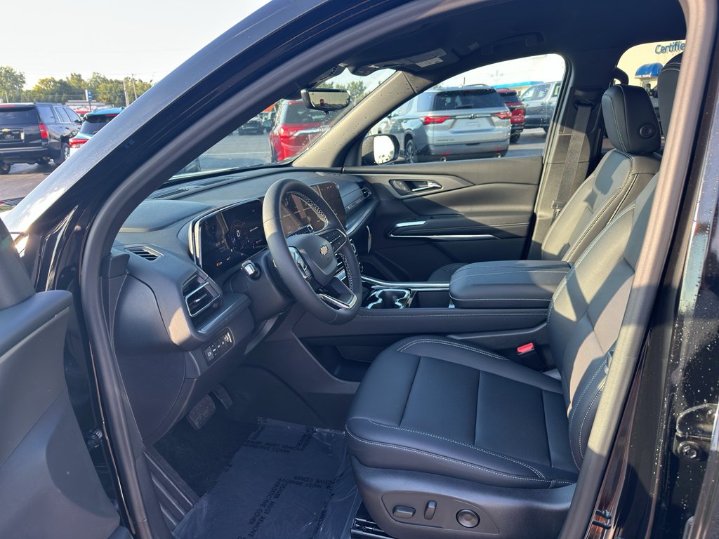 2027 Chevrolet Traverse LT - Photo 21