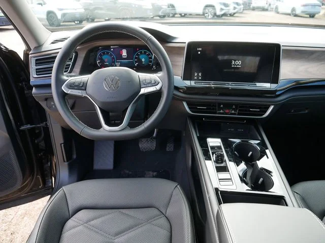 New 2026 Black Volkswagen SE w/Technology image 9