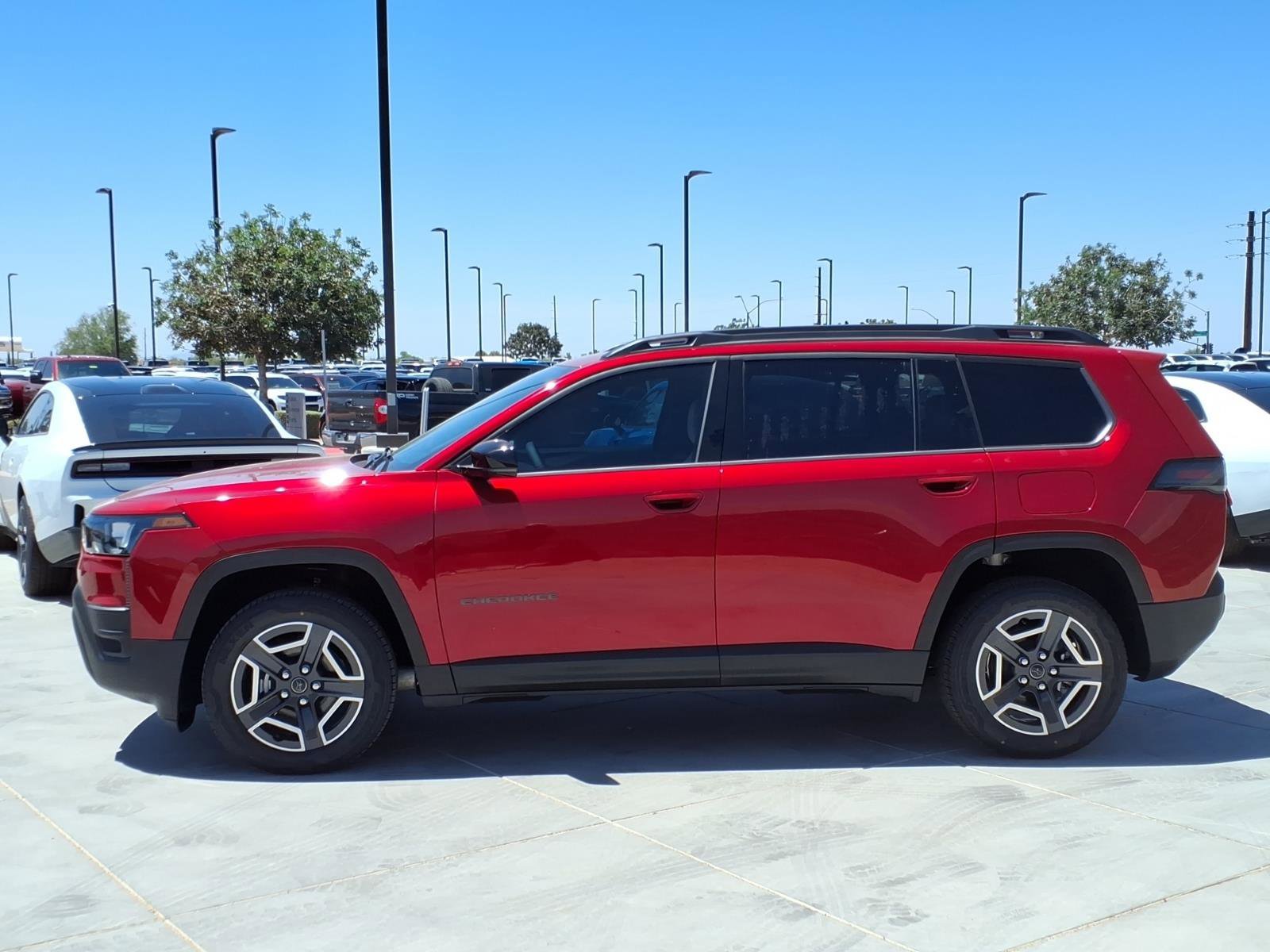 New 2026 Red Hot Pearl-Coat Exterior Paint Jeep Limited image 3