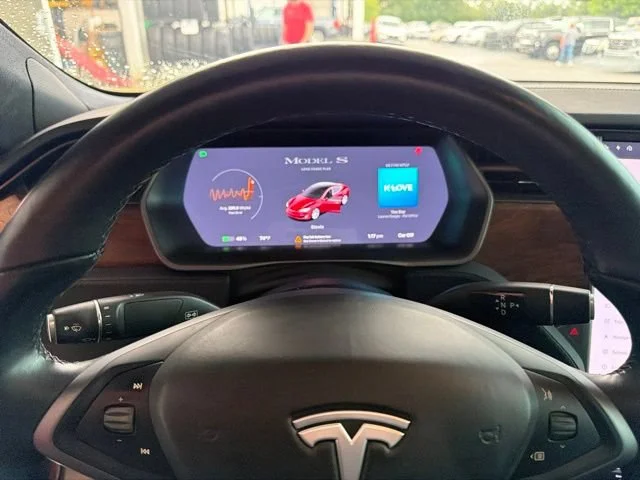 Used 2021 Red Tesla Long Range Plus image 9