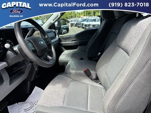 Used 2025 White Ford XLT image 19