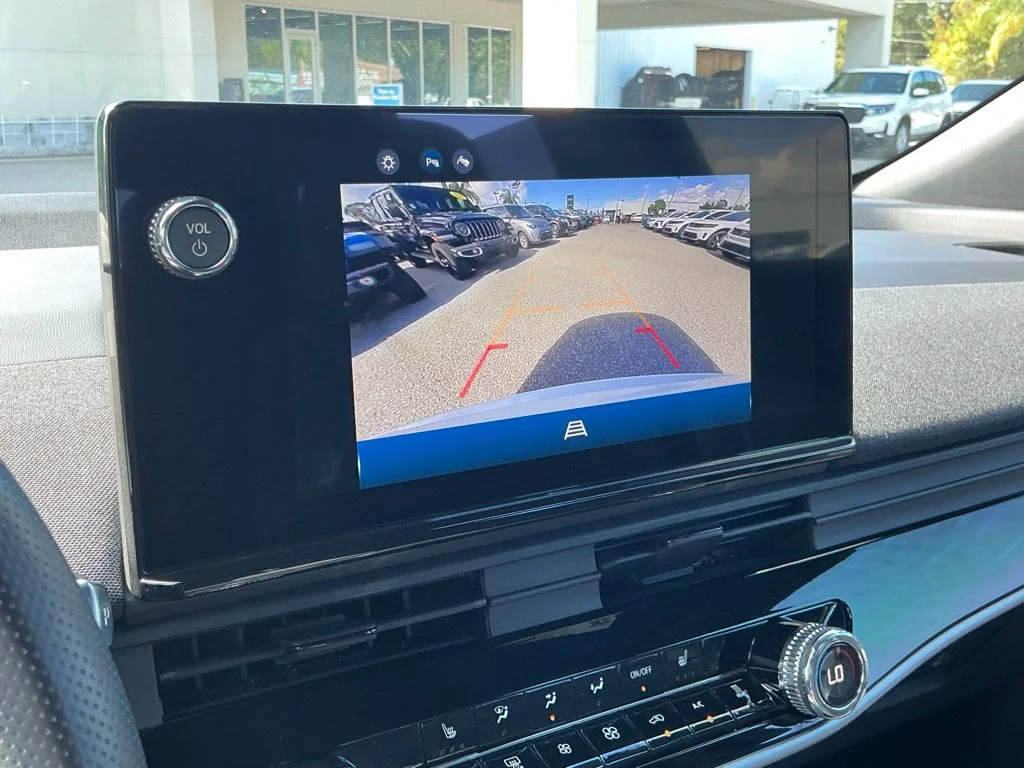 Used 2024  Honda EX image 40