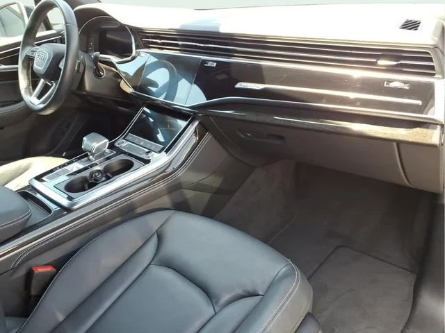 Used 2025  Audi Premium Plus image 28