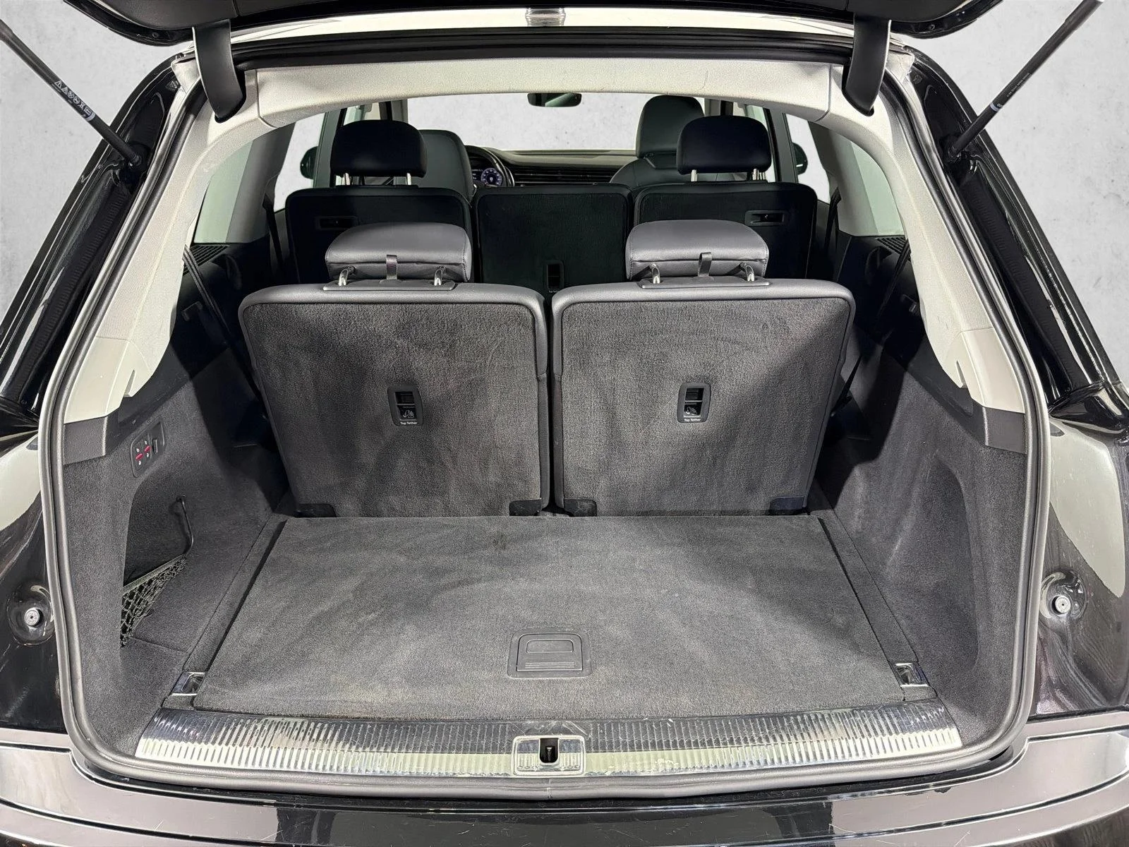 Used 2023 Mythos Black Metal Audi Premium Plus image 20