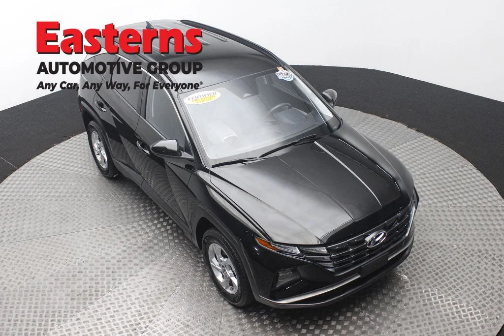 Used 2024 Black Hyundai SEL image 3