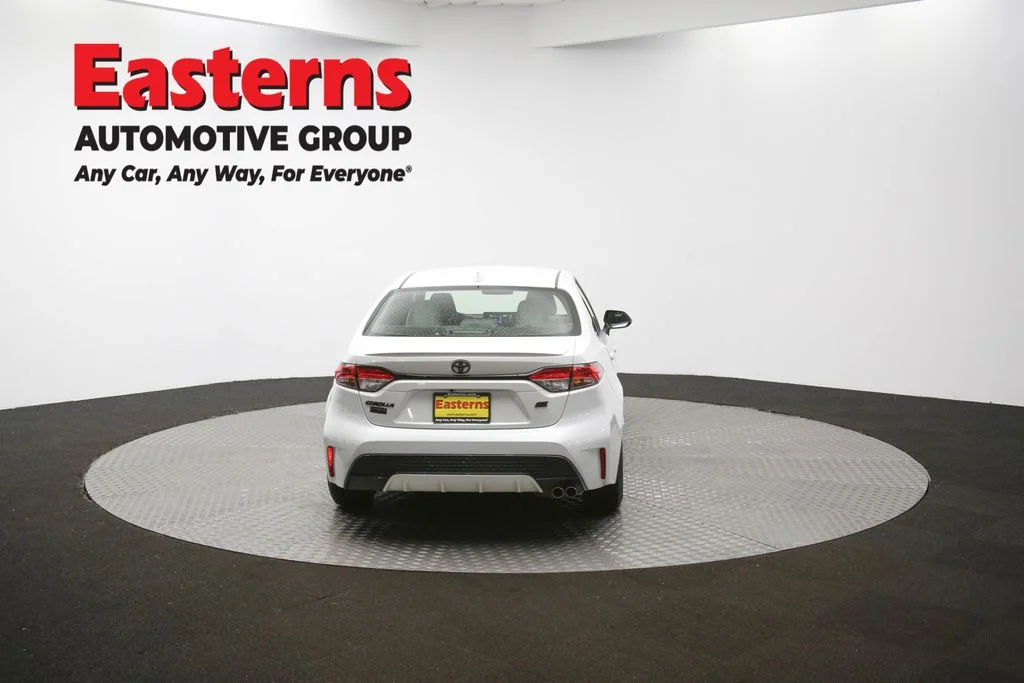 Used 2022 White Toyota SE image 36