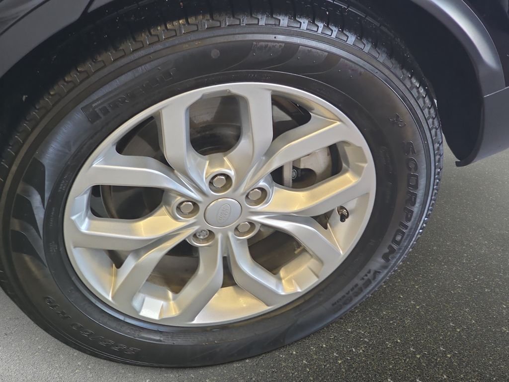 Used 2018 Black Land Rover SE image 36