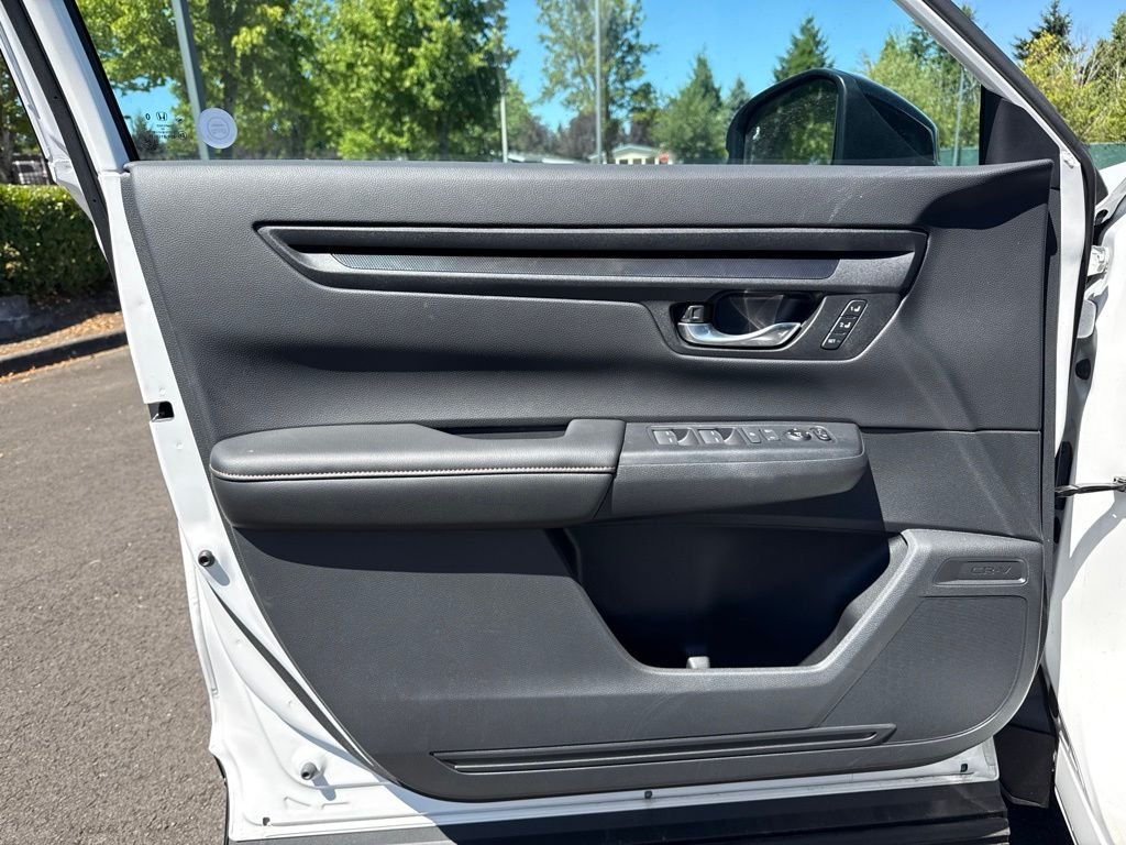 Used 2026 Platinum White Pearl Honda Sport-L image 17