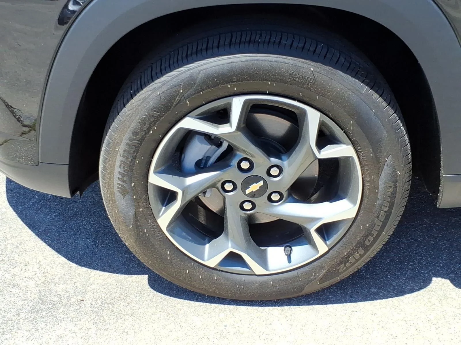 Used 2025 Mosaic Black Metallic Chevrolet LT image 4