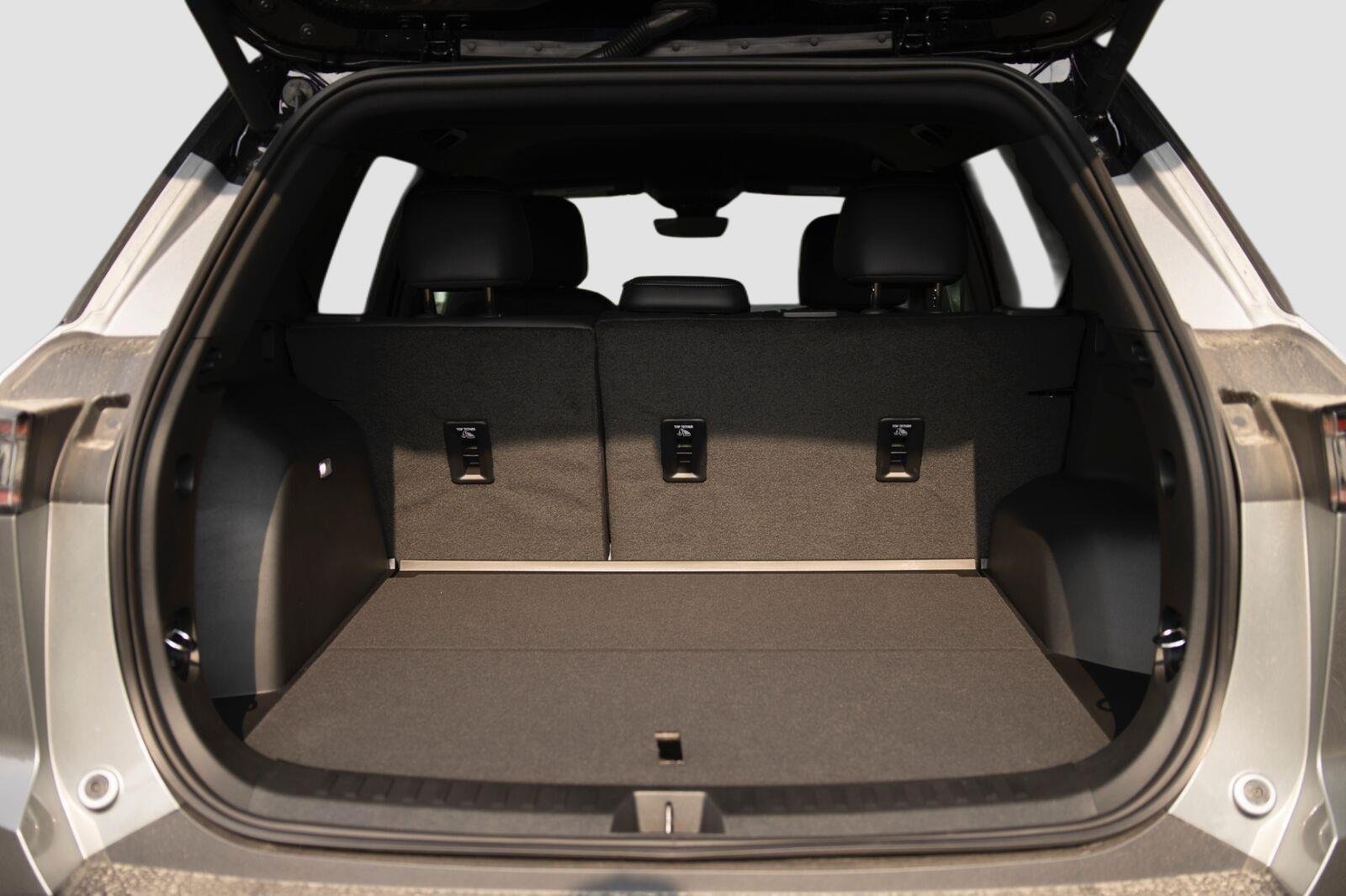 2027 Chevrolet Equinox LT - Photo 22