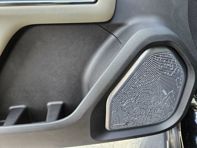 Used 2026 Void Black GMC 2X image 13