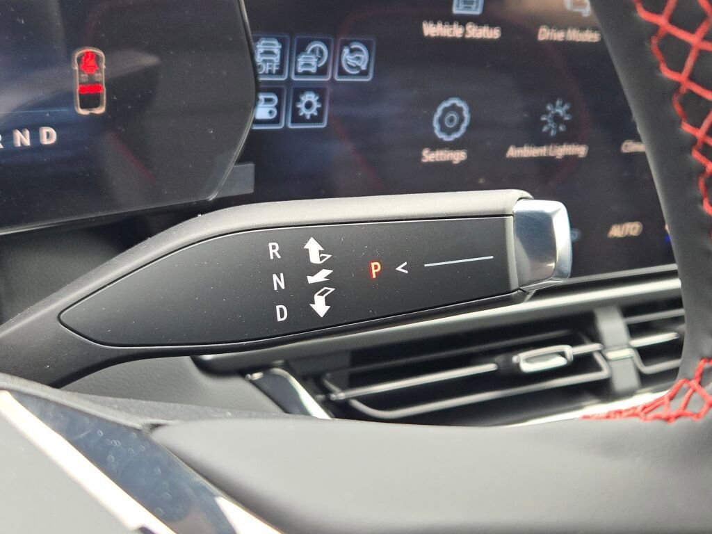 2025 Chevrolet Equinox EV RS - Photo 28