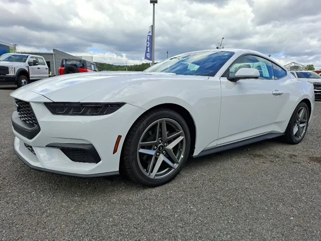 New 2026 Oxford White Ford EcoBoost® Fastback image 7