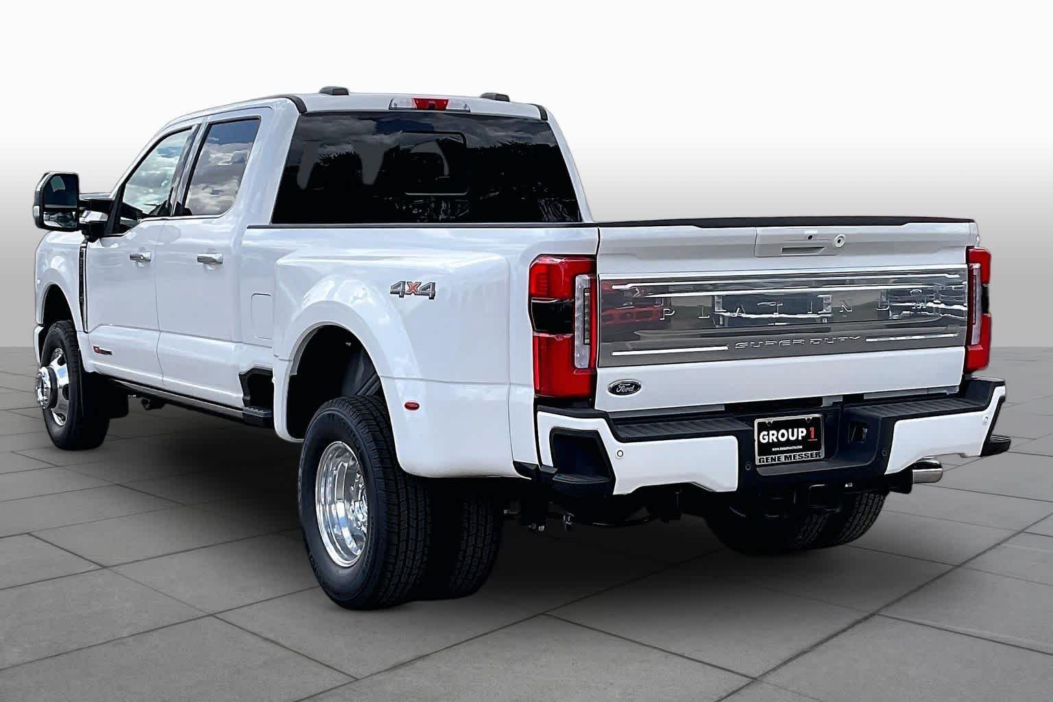 New 2026 Star White Metallic Tri-Coat Ford F-350® Platinum® image 12