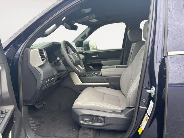 2026 Toyota Tundra Limited - Photo 9