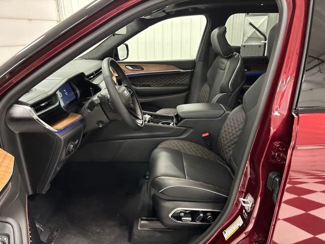 New 2026 Velvet Red Pearl-Coat Exterior Paint Jeep Summit image 6