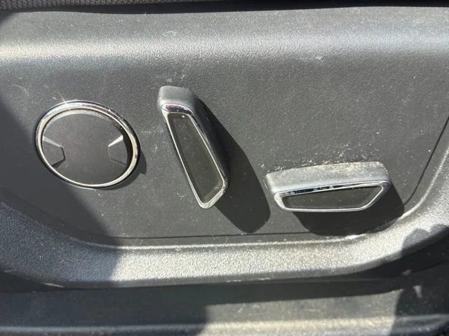 Used 2018 Gray Ford XLT image 16
