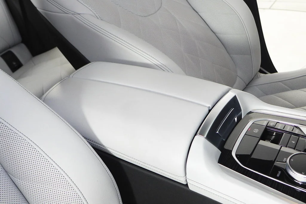 Used 2024 Gray BMW xDrive40i image 15