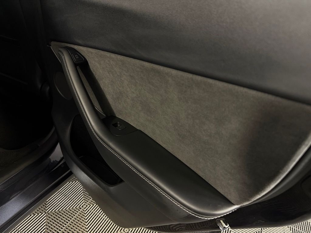 Used 2024 White Tesla Long Range image 30